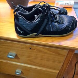 Xero women's shoes used a handful of time size 7.5 black